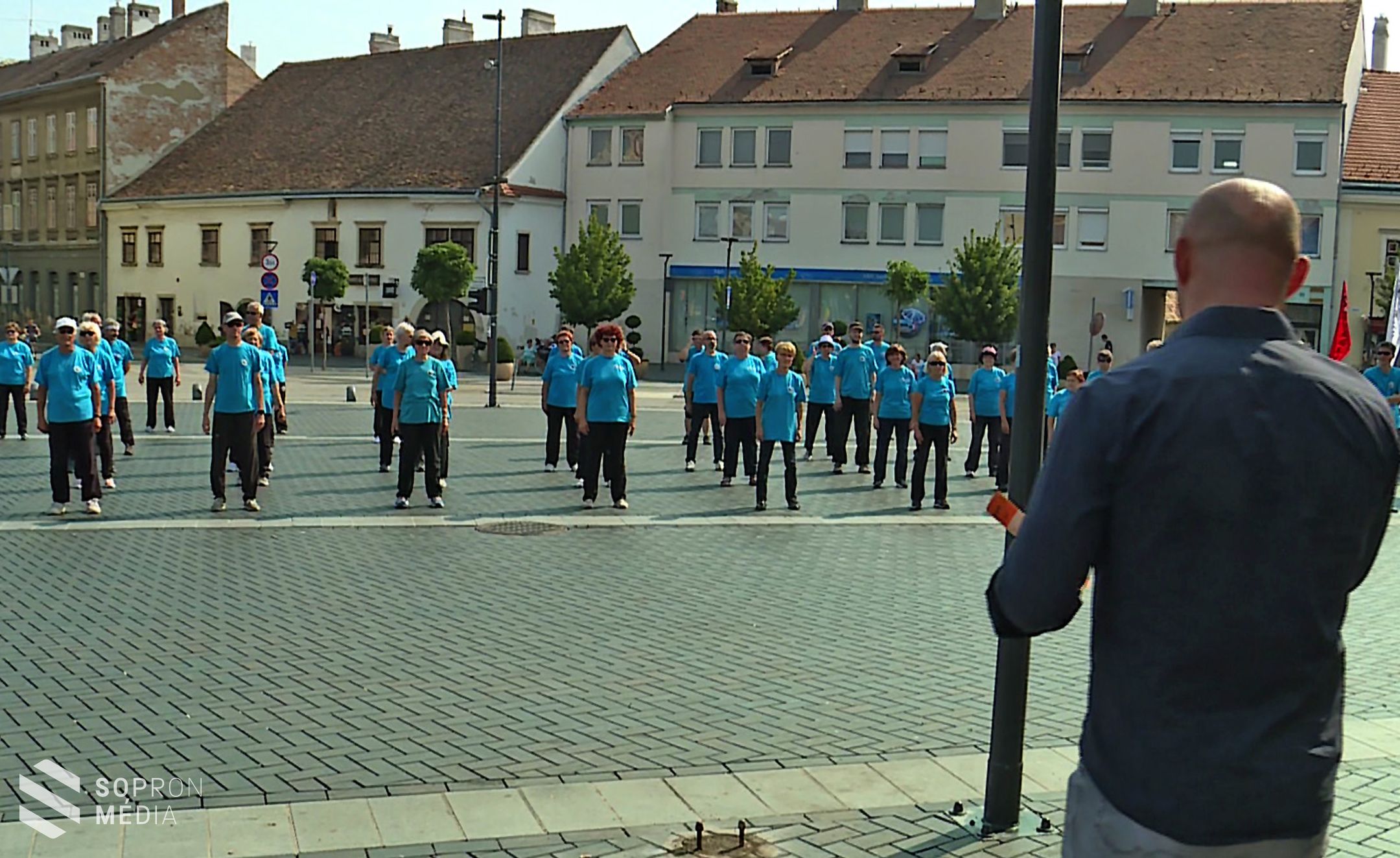Megtöltötték harmóniával a Várkerületet
