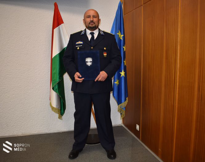 Az Év Határrendésze az elmúlt évi munkája alapján Tremmel Nándor c. r. főtörzszászlós, a Soproni Rendőrkapitányság Közrendvédelmi Osztály szolgálatparancsnoka lett