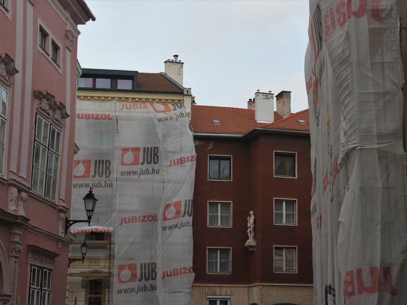 Megújuló homlokzatok Sopron belvárosában