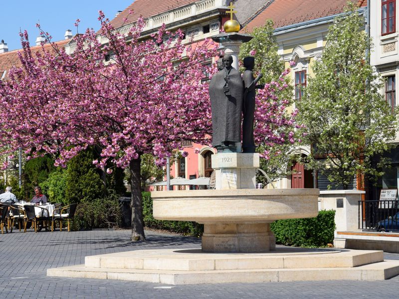 Hűségparkot adományoz a kormány Sopron városának