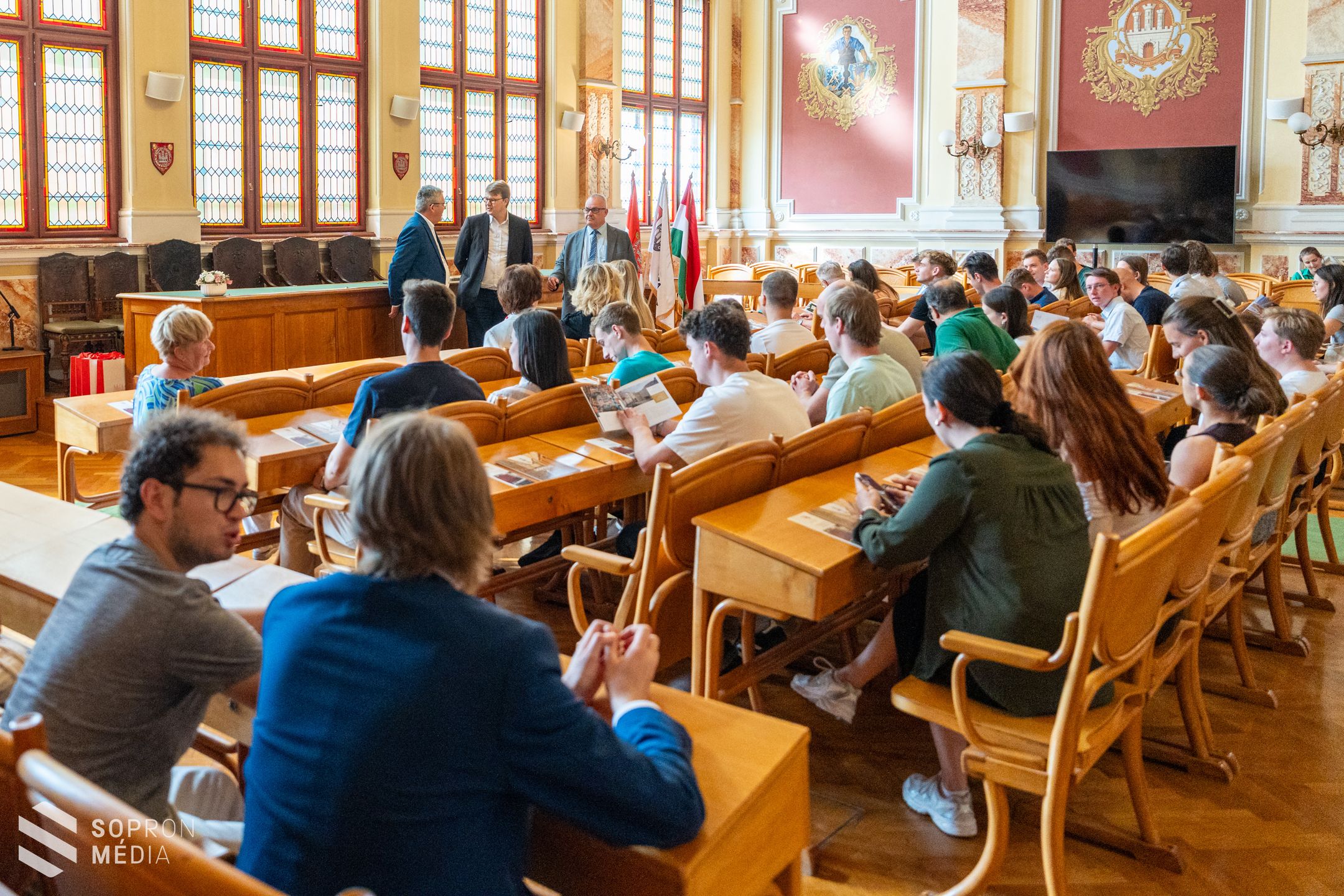 A német-magyar nyári akadémia diákjait köszöntötték a Városházán