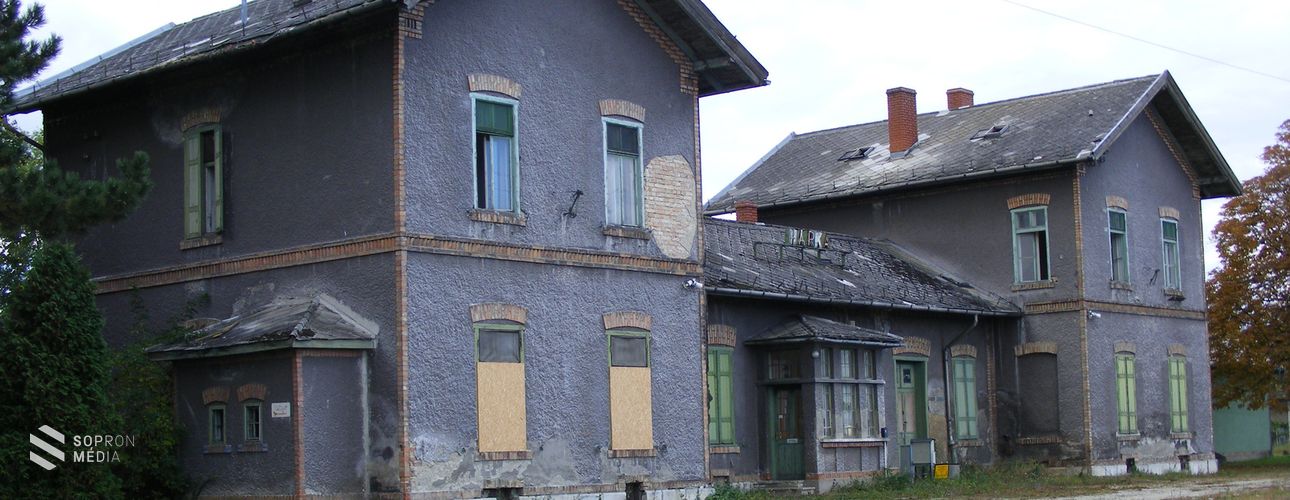 Egy forintos, jelképes összegért adja bérbe a GYSEV a harkai állomásépületet
