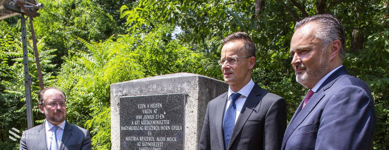 A vasfüggöny átvágásának helyszínén találkoztak a külügyminiszterek