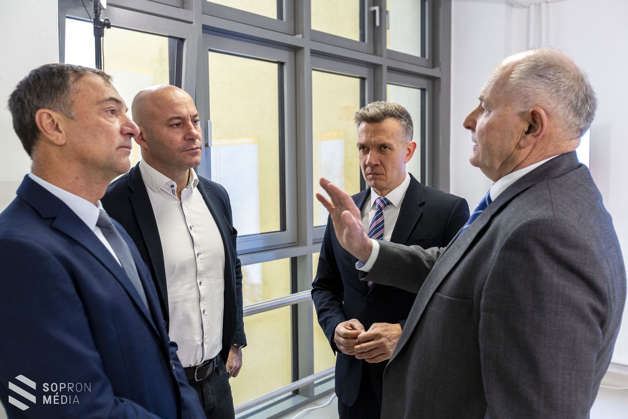 Átadták a felújított Lenkey utcai egészségházat