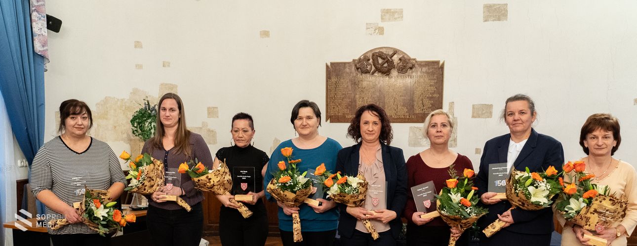 A szociális munka napja – nyolc dolgozó munkáját díjazták