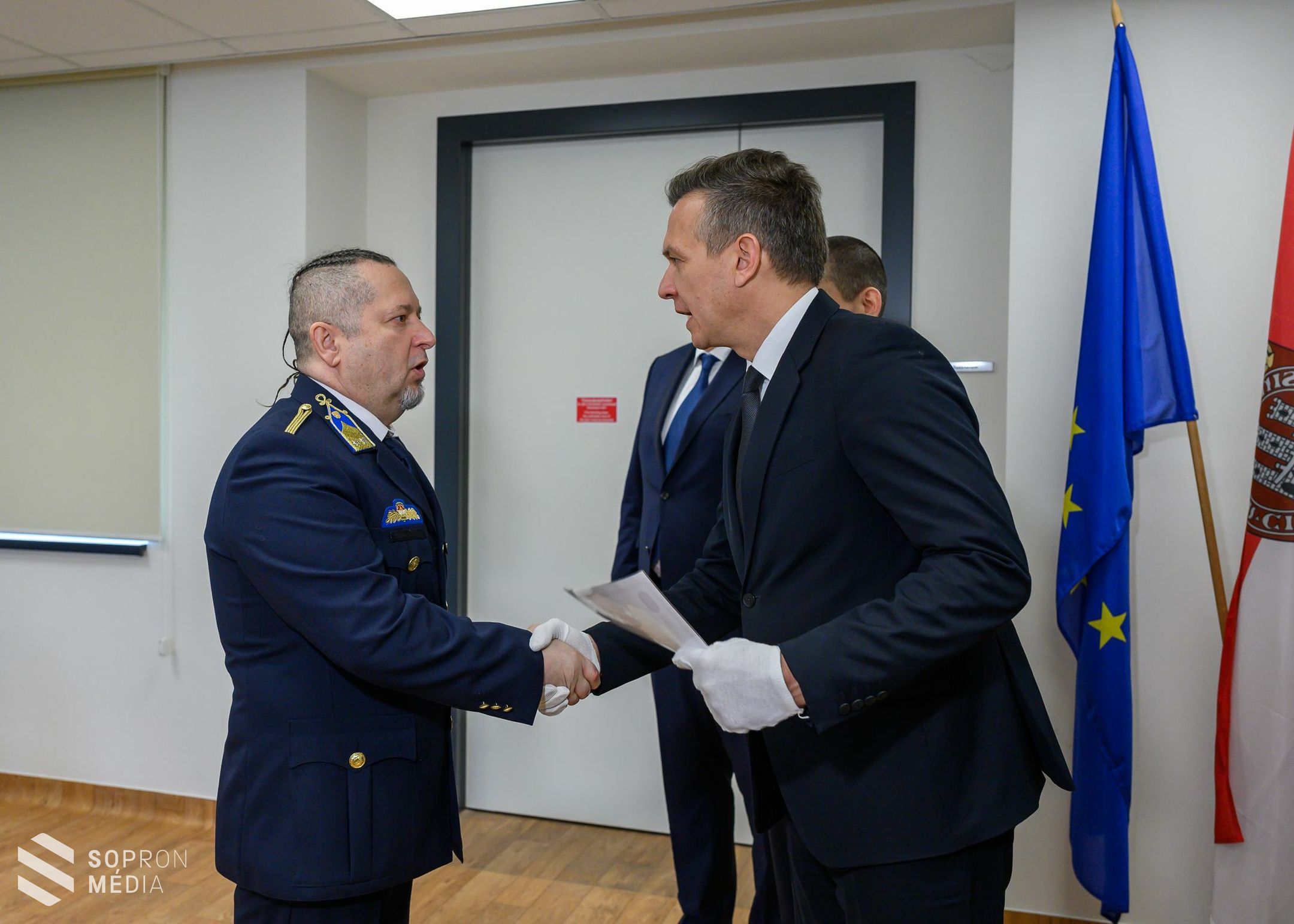 A Soproni Rendőrkapitányság munkatársait díjazták