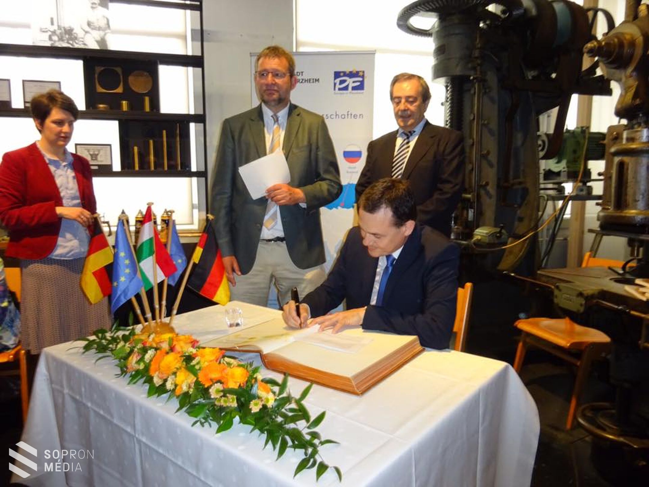 Nagyszabású jubileumi ünnepség Pforzheimben