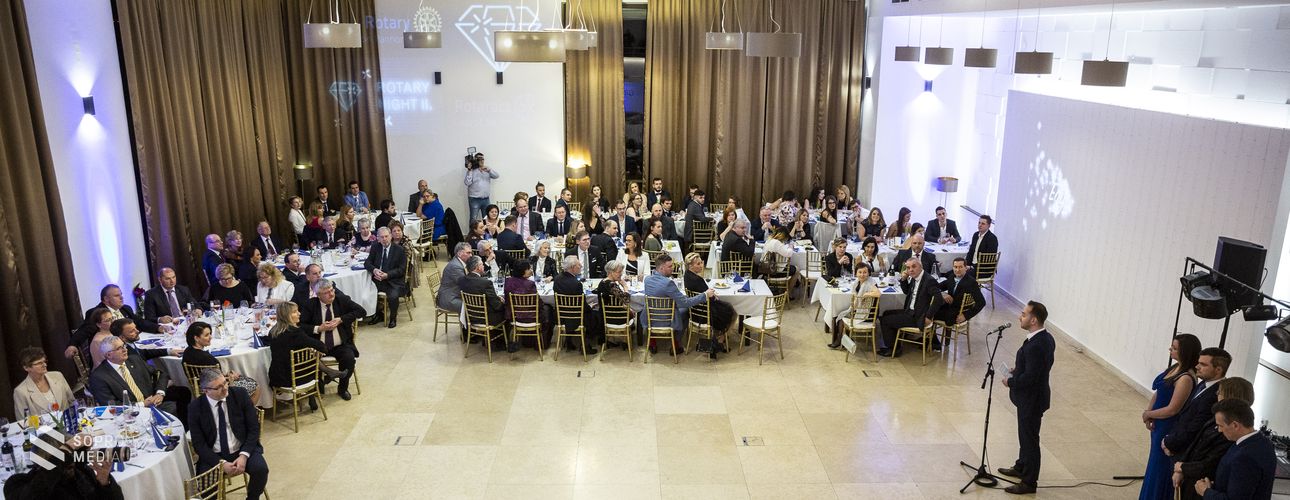 Közösségformálás a jótékonyság jegyében