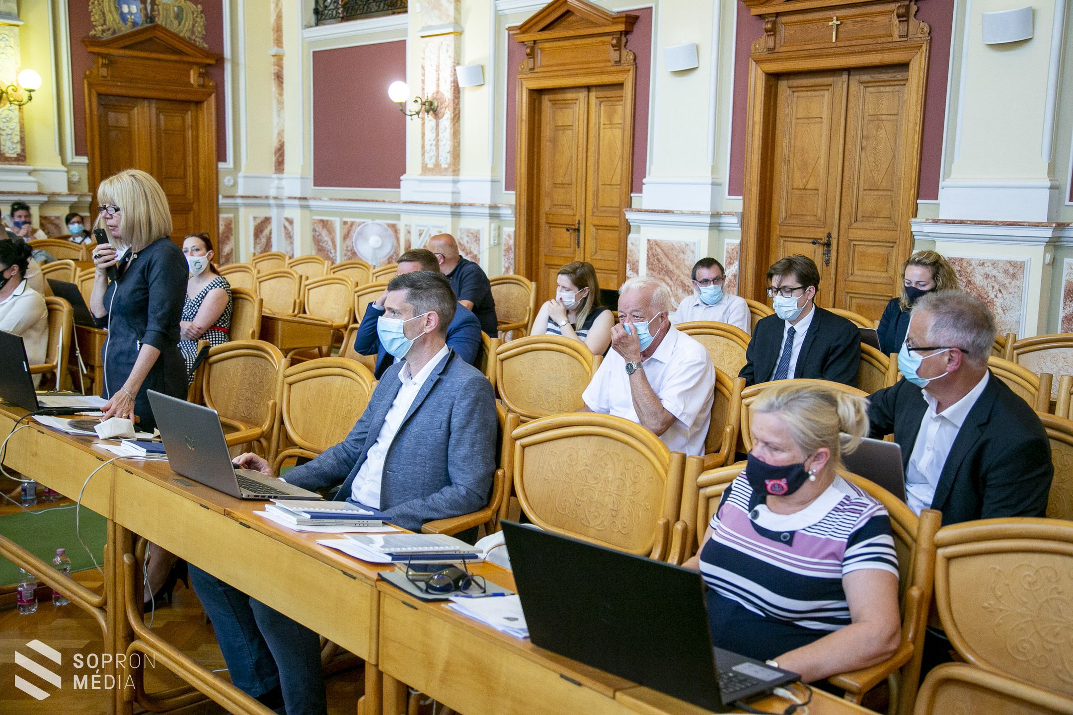 Fontos témákban hozott döntéseket a közgyűlés