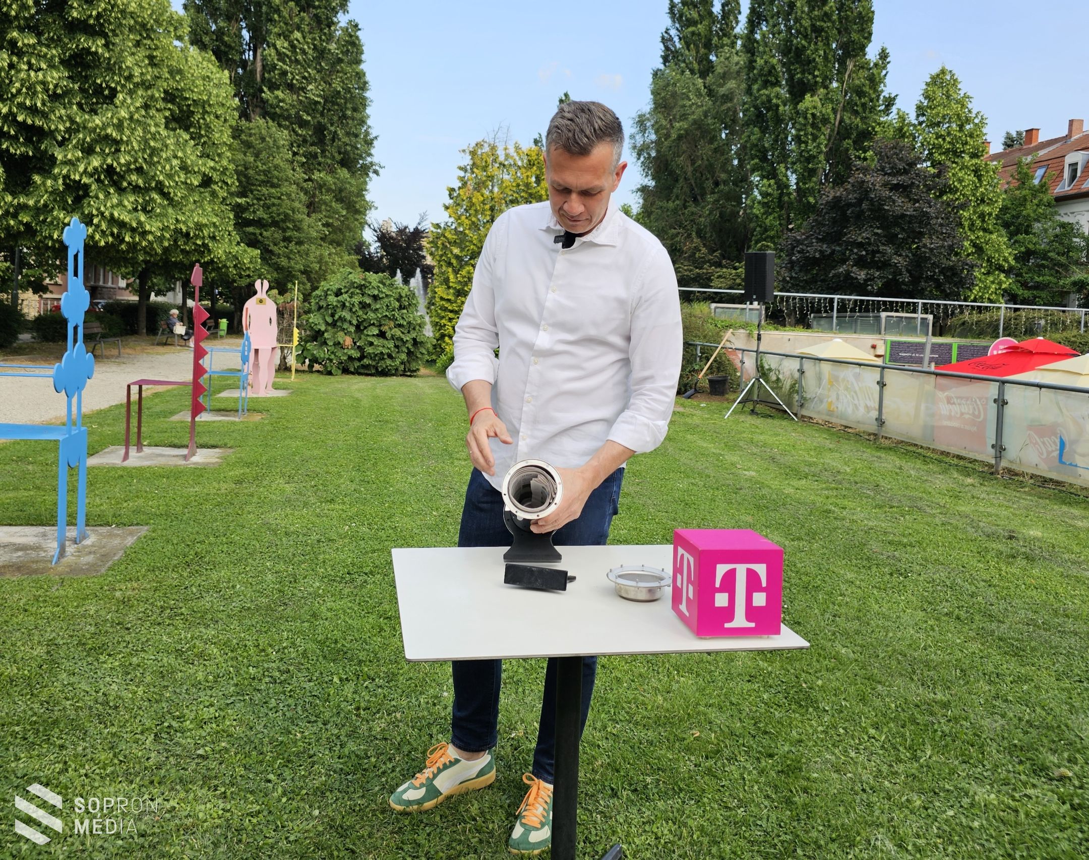 Faültetéssel és időkapszula kihelyezésével startolt el a SopronFest 0. napja