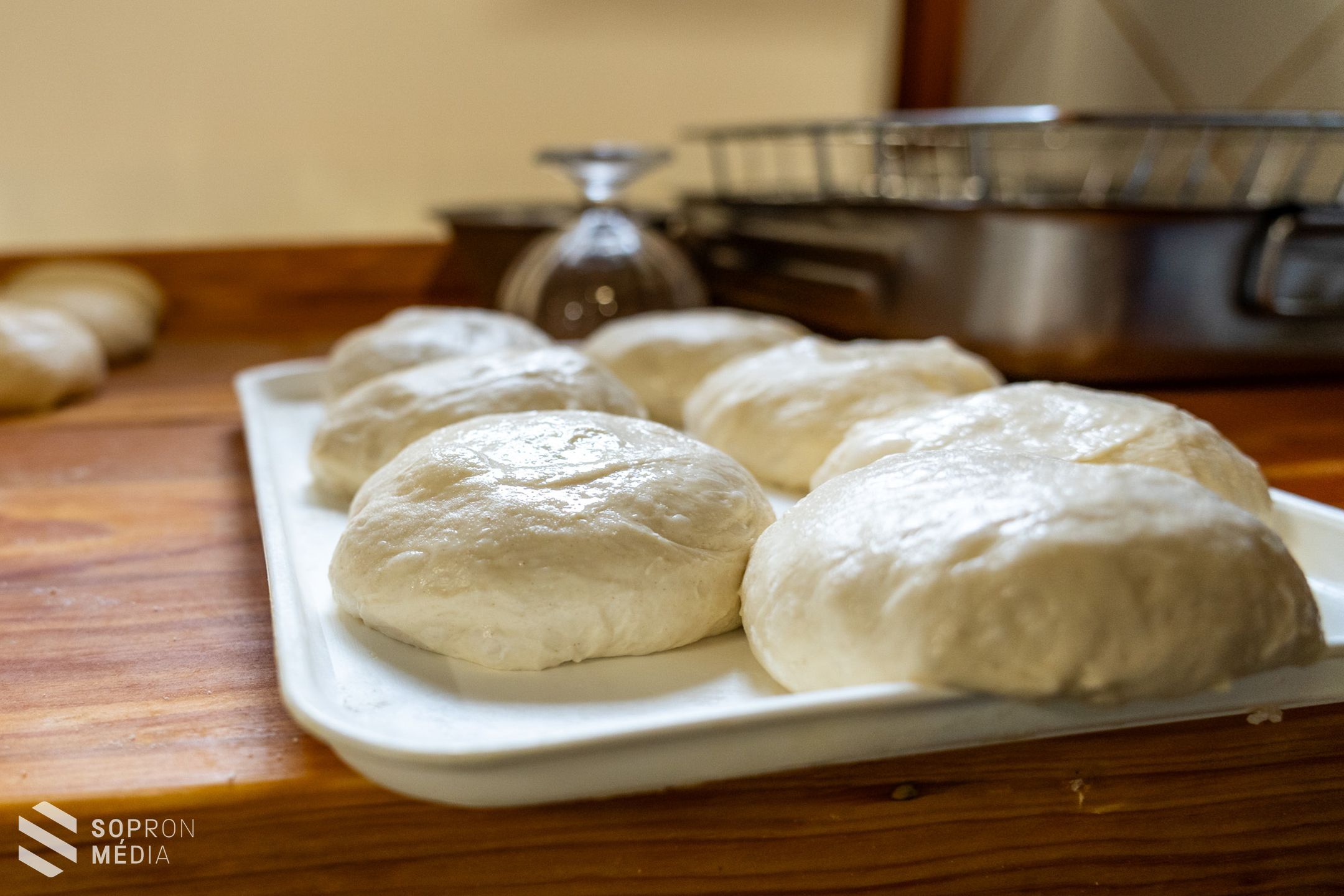A székelykapu és a lángos is bekerült a Hungarikumok Gyűjteményébe
