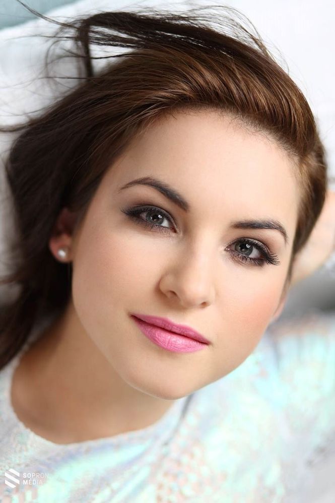 Harazdy Eszter
