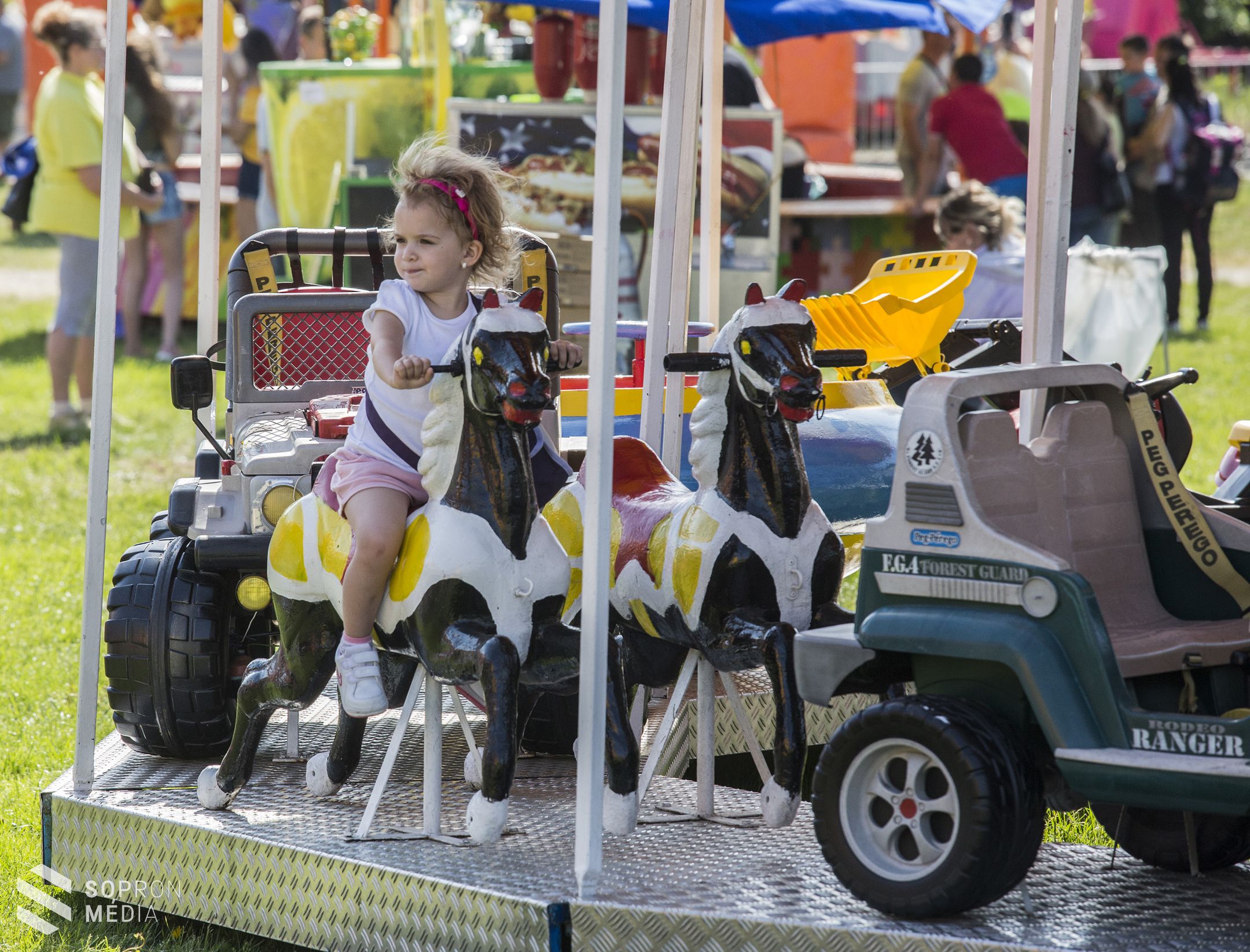 Napsütés és jókedv a Családi Majálison! (Képgaléria)