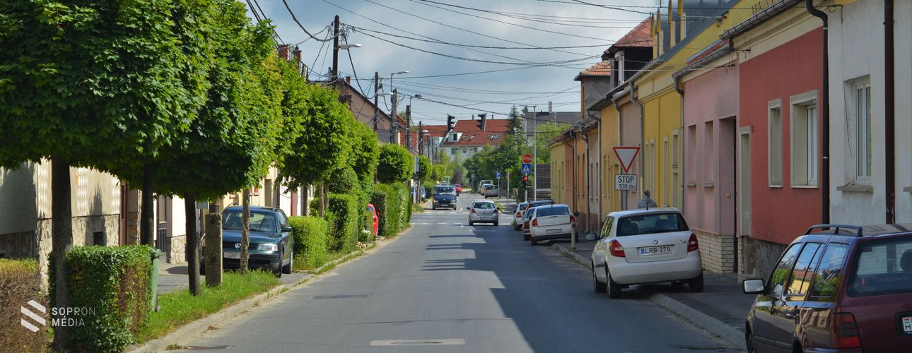 Megújul a Rákosi út