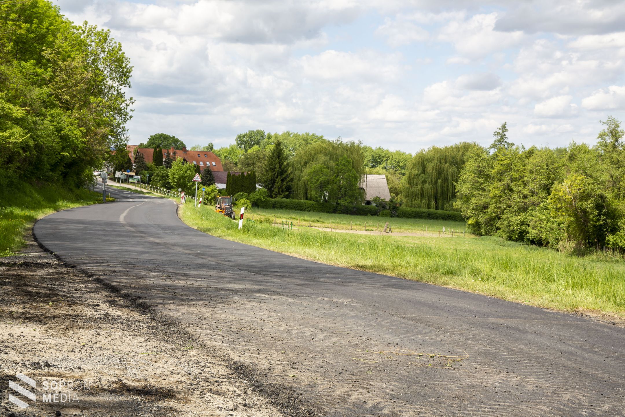 Fontos útfelújítás Hidegség és Fertőboz között