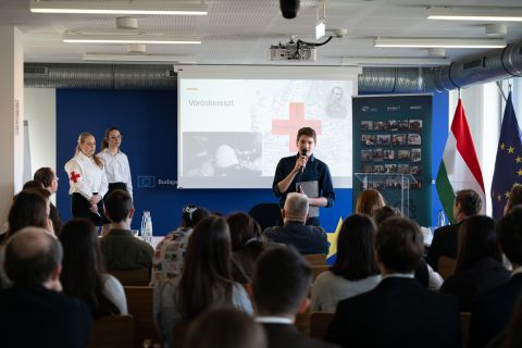 IX. Estöri középdöntő