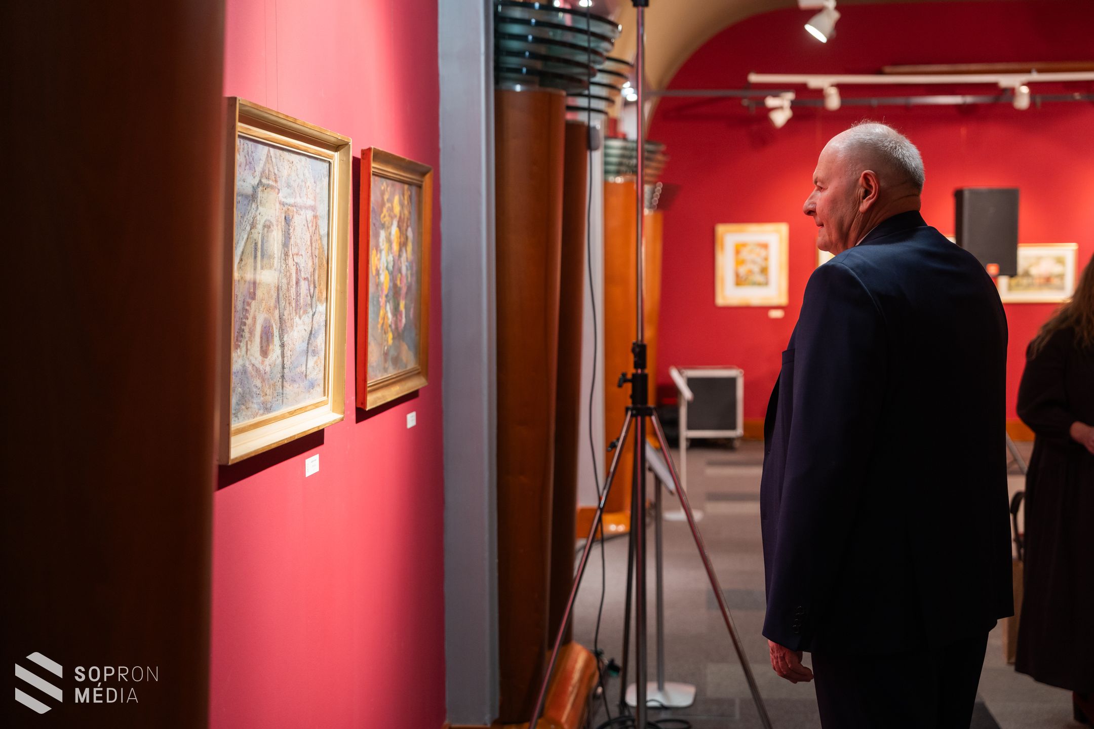 Ünnepélyes keretek között nyitották meg a Tavaszi tárlatot