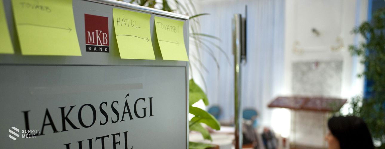 További könnyítést kapnak a hitelesek