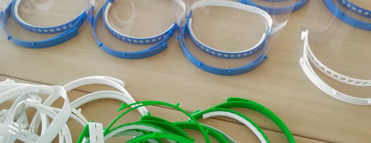 Folytatódik a védőmaszkok gyártása a Soproni Szakképzési Centrumban