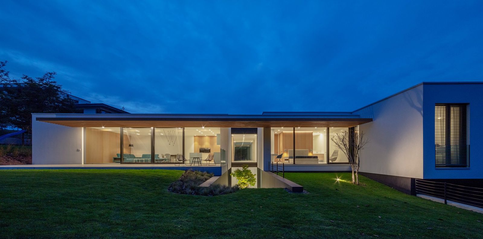 Internorm Internormmal minimalista kivitelben Budapest