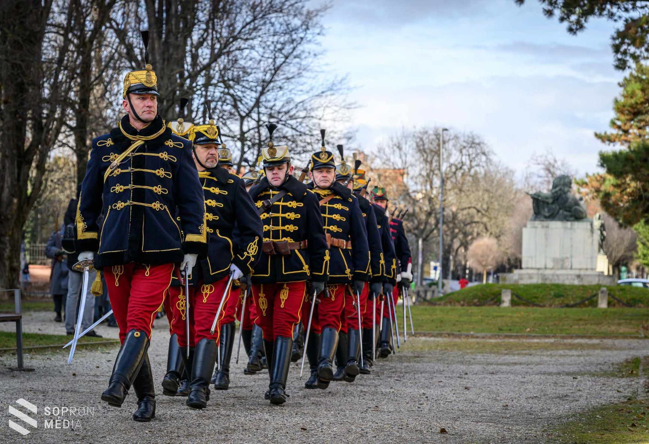 Koszorúzással és felvonulással emlékeztek a limanovai csata hőseire