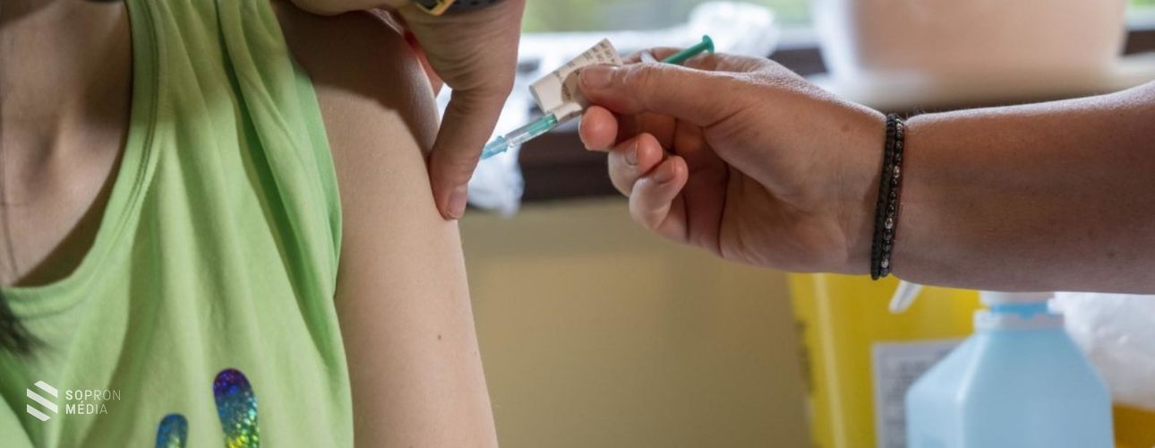 Júliustól már az uniós oltási igazolás is elérhető az EU-n belüli utazásokhoz
