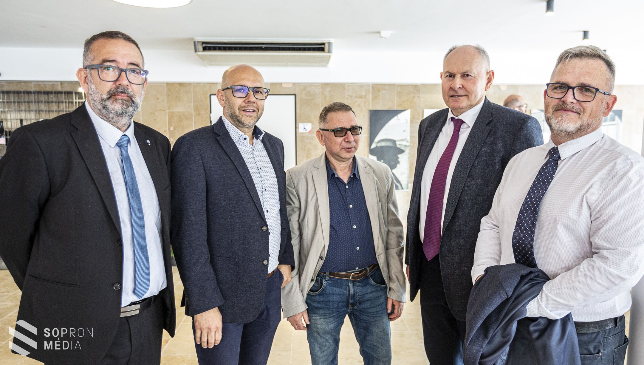 VINODOM - Közösségi Vinotékát alakítottak ki a Deák téren