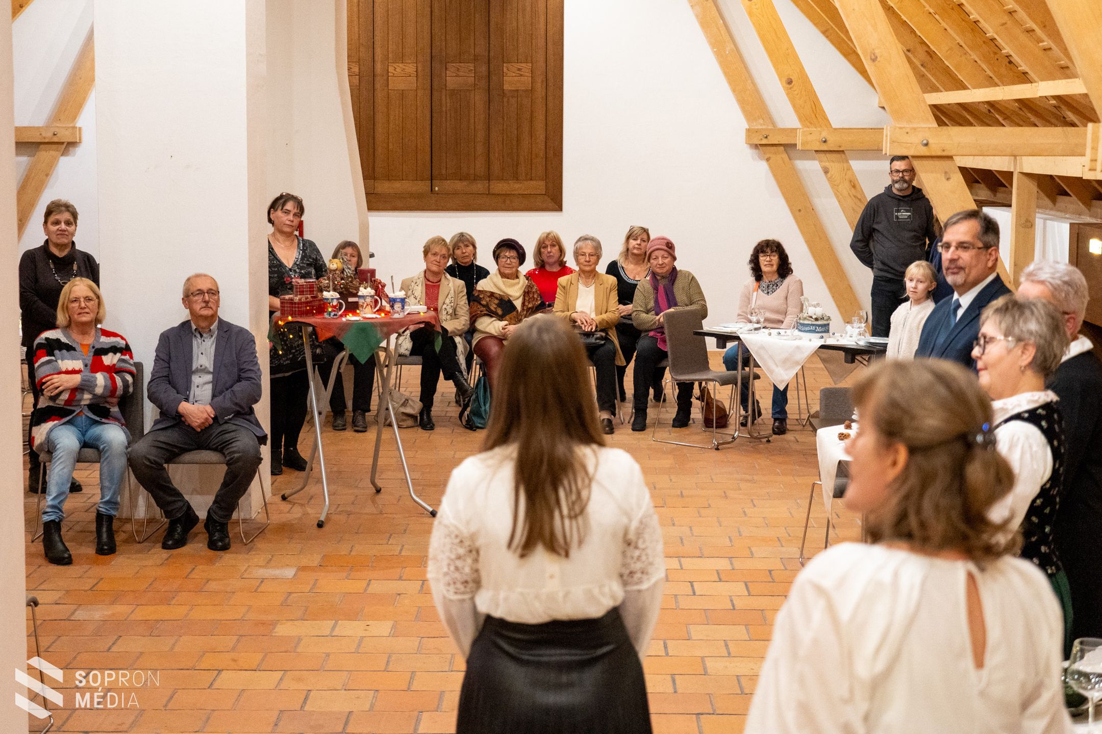 Mézes Advent a Sopronbánfalvi Kolostorban