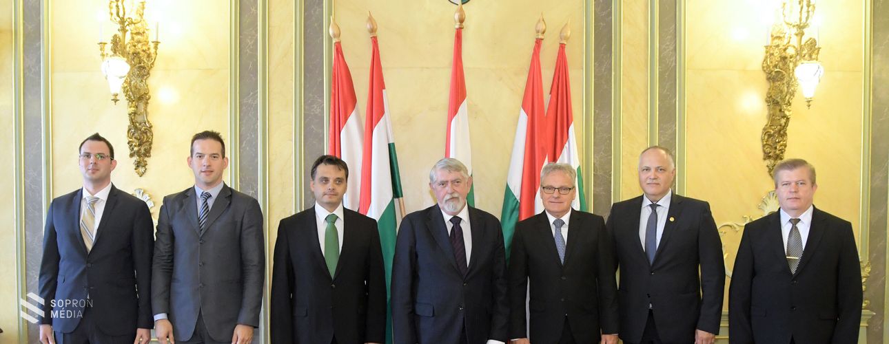Letette az esküt és átvette kinevezését Dr. Fábián Attila, az EMMI új helyettes államtitkára 