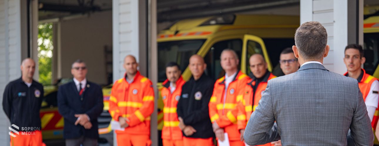 Sopronban 2025-ben is megköszönték a mentők áldozatos munkáját