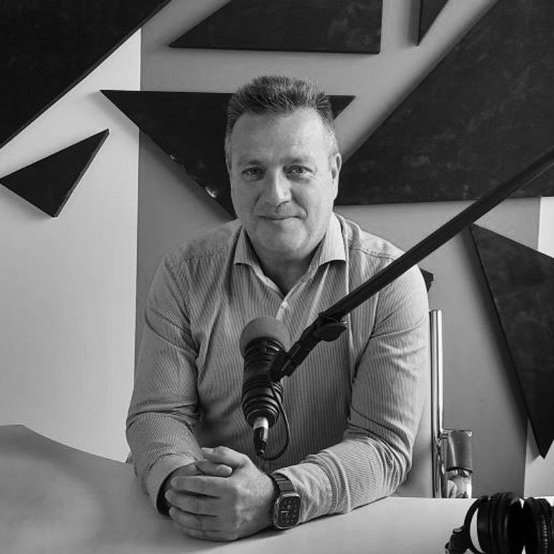 Kortárs irodalom iránti elkötelezettségről a Márkamonitor Podcastban