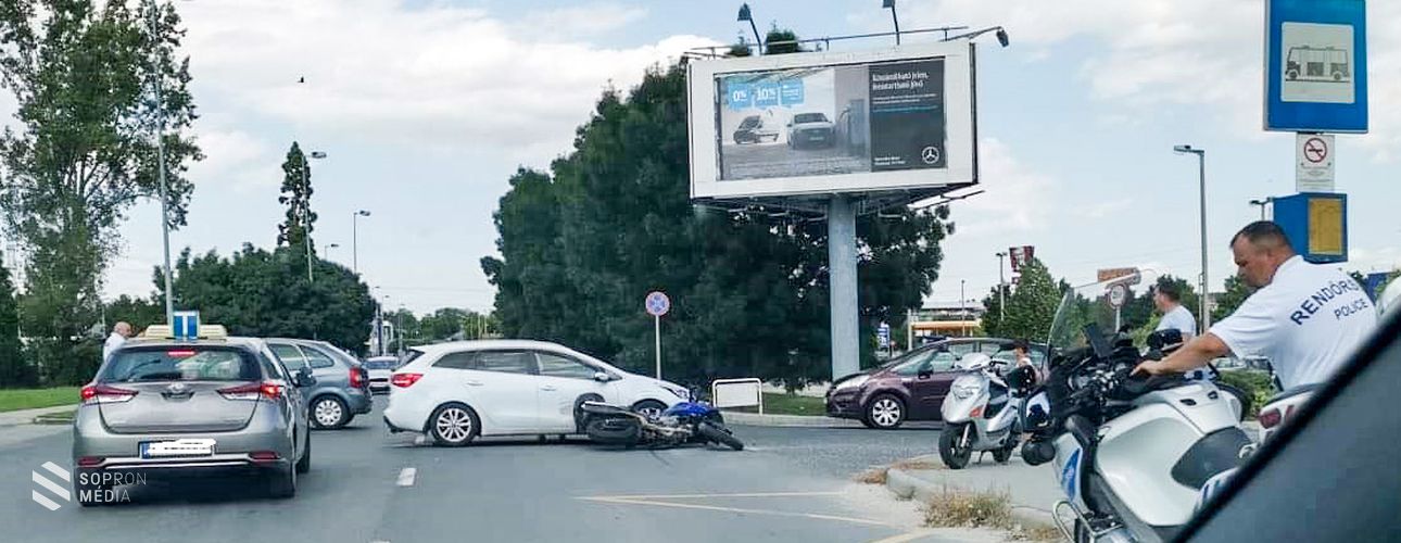 Motoros baleset történt Sopronban