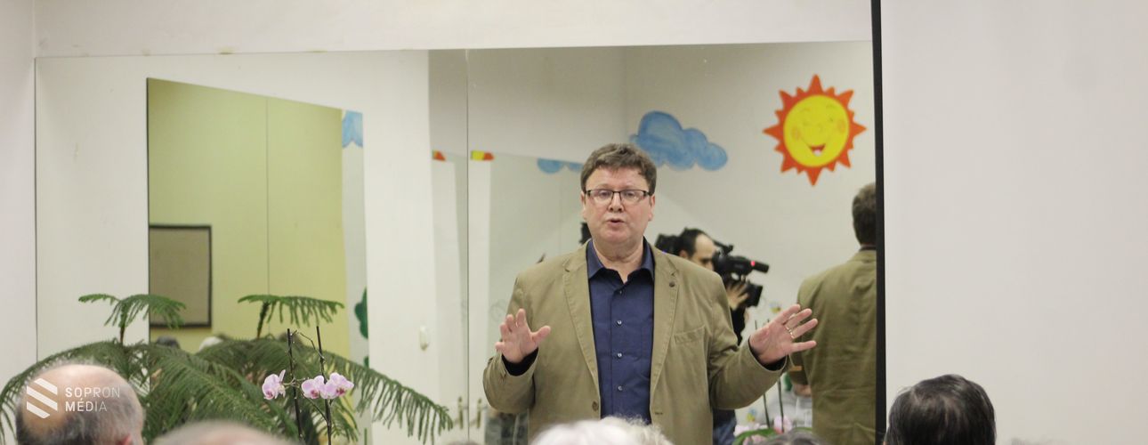 Előadások az egészségesebb, emberibb környezetért