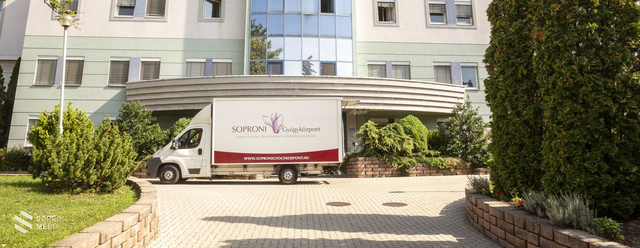 Biztosítja a kapcsolattartást a betegekkel a Soproni Gyógyközpont, fontos tudnivalók a látogatási tilalomról