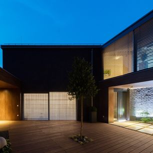 Fekete a középpontban Internormmal Törökbálint