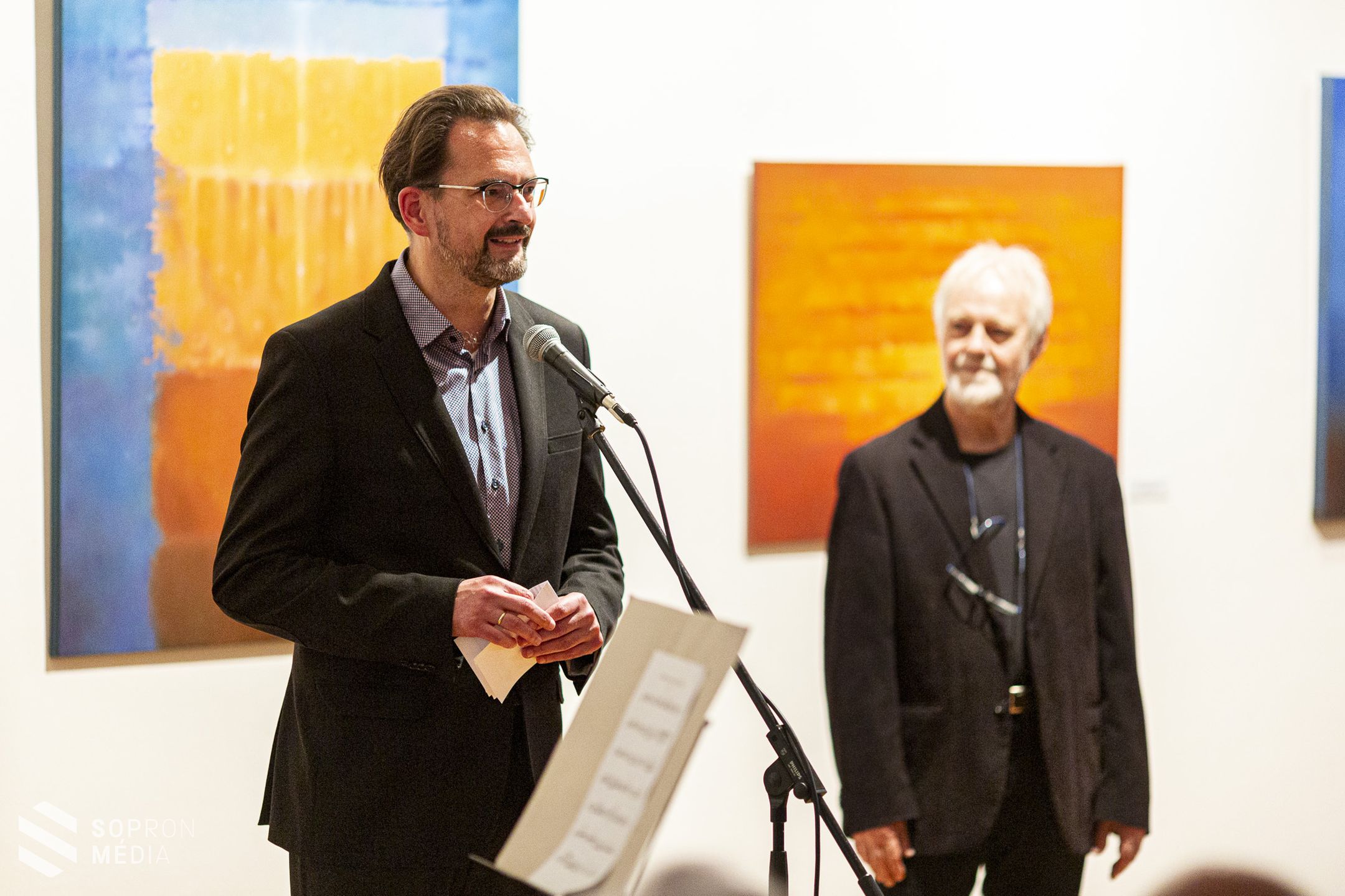 A nap heve nem éget címmel nyílt meg Kovács-Gombos Gábor tárlata