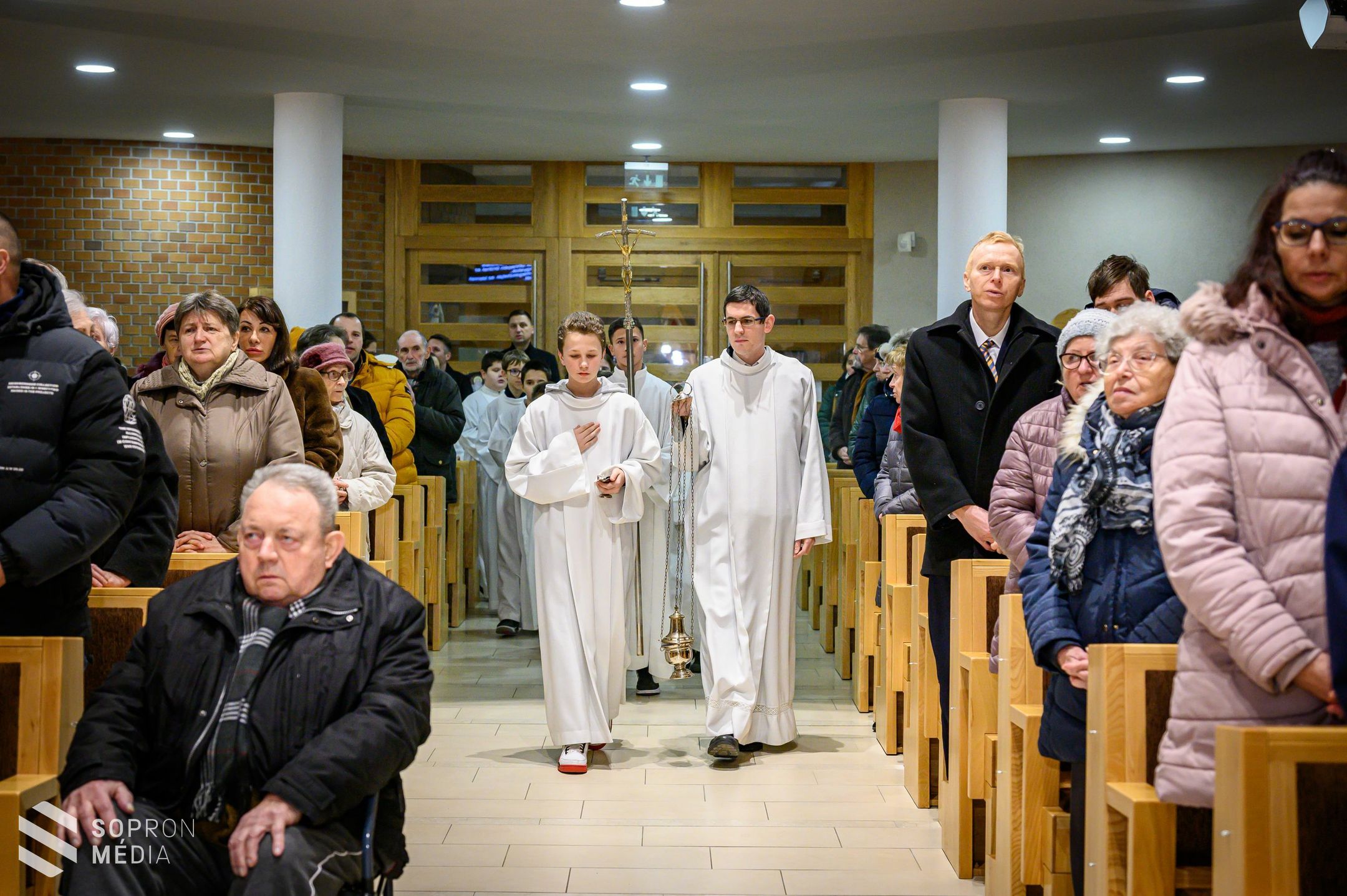 Búcsú a Szent Margit-templomban