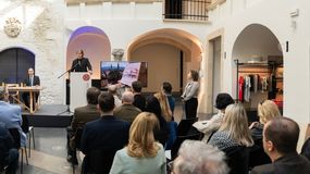 Sopron egy közösség története – Informatív, képgazdag könyv ismerteti városunk szépségét és értékeit