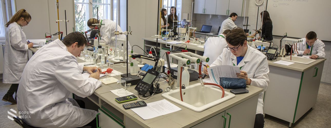 Roth-os siker az országos környezetvédelmi technikus versenyen!
