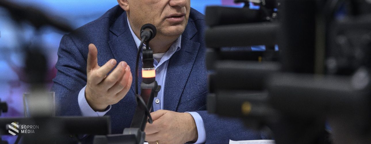 Orbán: kórházparancsnokokat vezényelnek ki