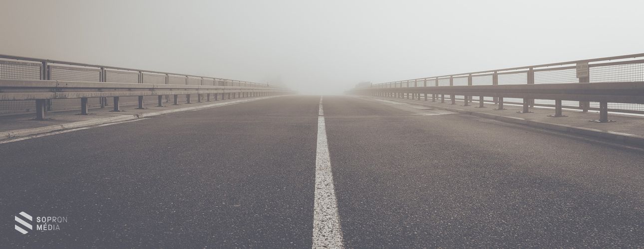 Hétfőtől elérhetőek a 2021-es éves autópálya-matricák