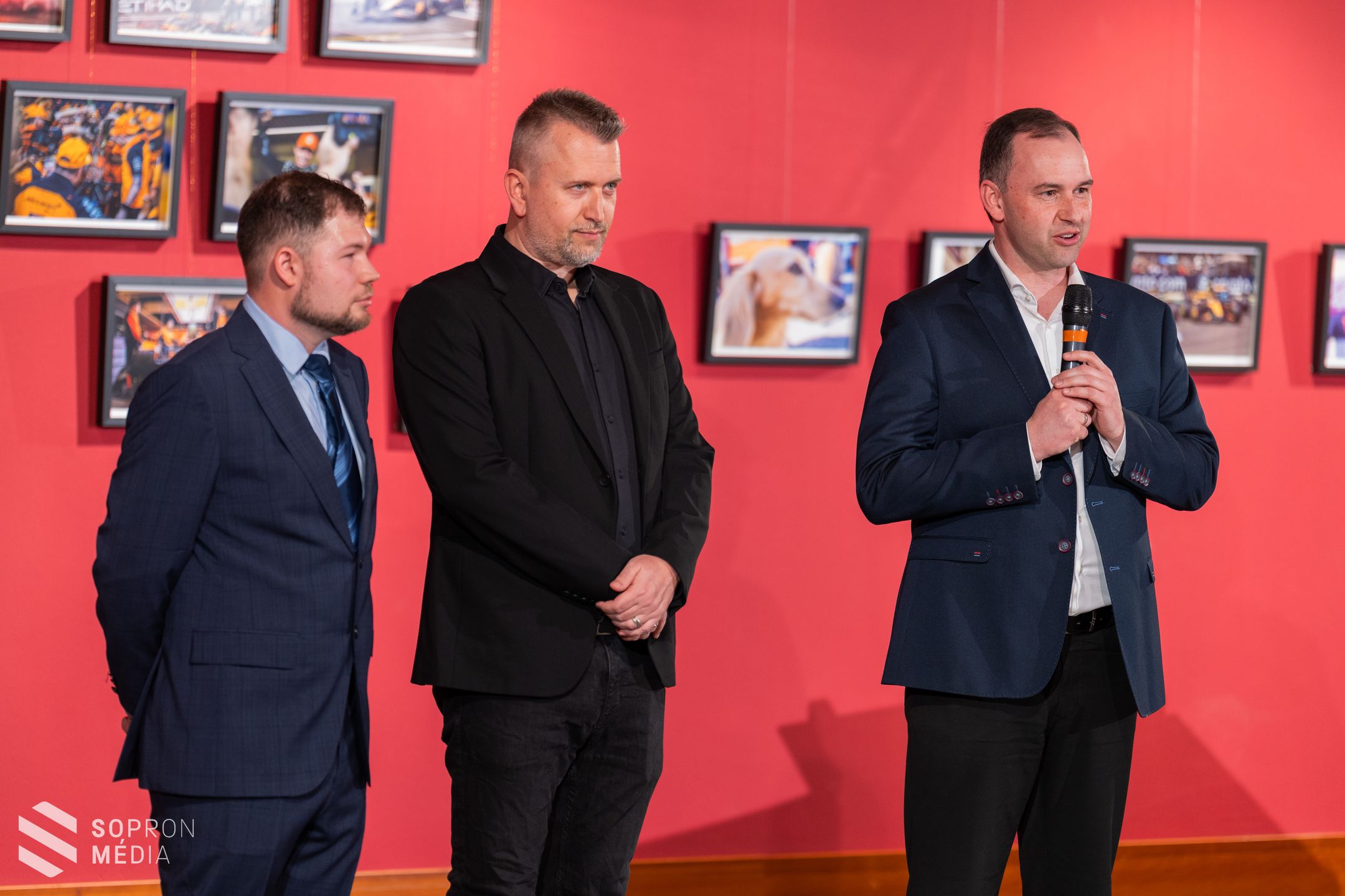 „Számíts a kiszámíthatatlanra!” – Tóth Zsombor Forma–1-es kiállítását tekinthetik meg Sopronban