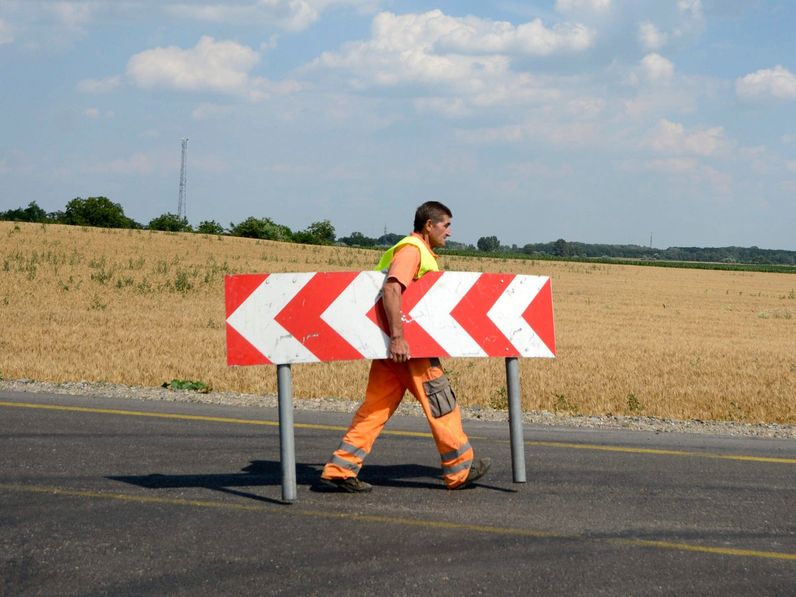 Gyorsítja az útfelújításokat a koronavírus
