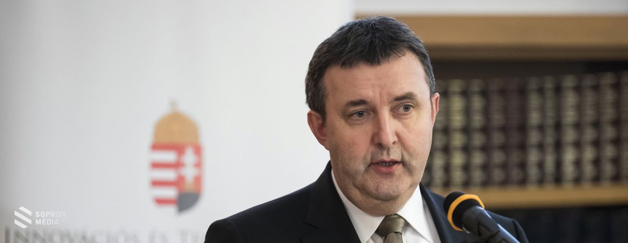 A bérköltségek 70 százalékát vállalja át az állam