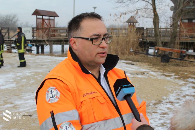 Gáncs Gábor, a  Fertő Tavi Speciális Kutató és Mentő Vízipolgárőrség elnöke