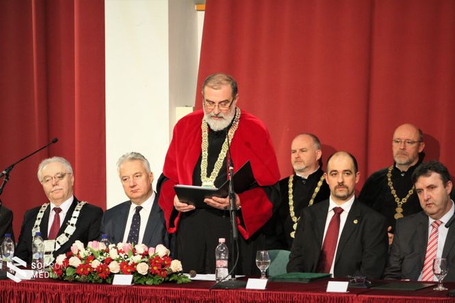 Prof. Dr. Faragó Sándor rektor