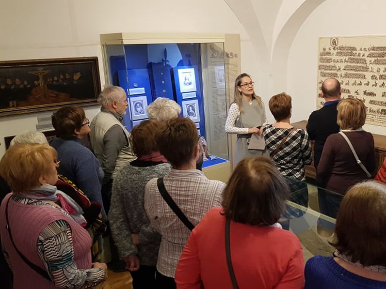 Bemutatták a Soproni Múzeum kiállítótereinek nőalakjait