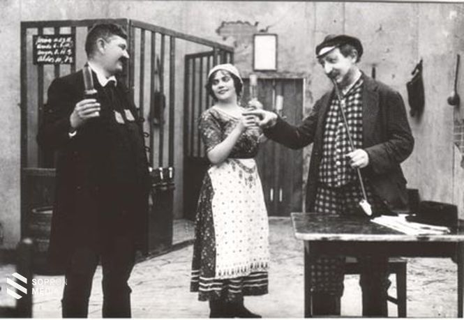 A tolonc Kertész Mihály 1914-ben forgatott, 1915 februárjában bemutatott fekete-fehér néma nagyjátékfilmje, Berky Lili és Jászai Mari főszereplésével.  