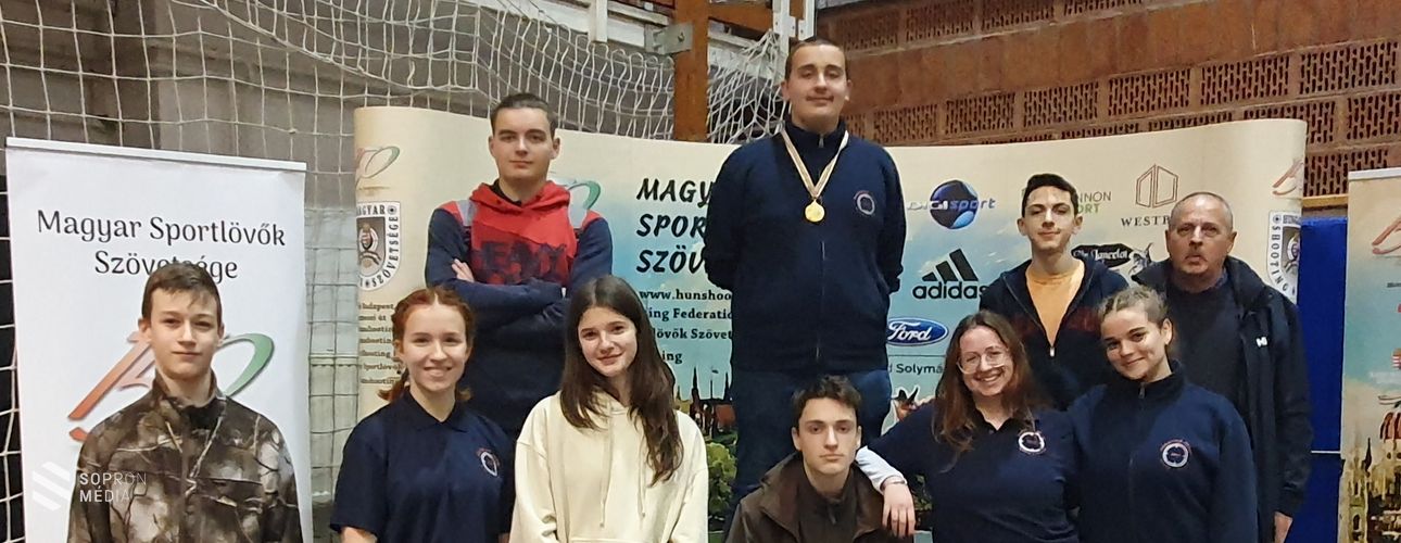 Egész évben kimagasló eredményeket értek el az SPLE fiatal versenyzői