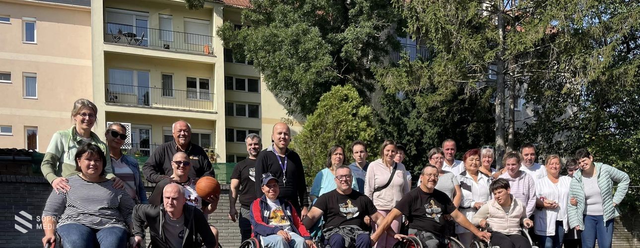 Bajnokokkal kosaraztak a Soproni Szociális Intézmény ellátottjai
